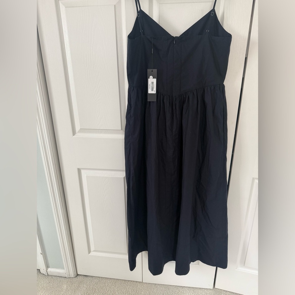 Jenni Kayne Navy V‑Neck Spaghetti‑Strap Midi Dress - Picture 5 of 8